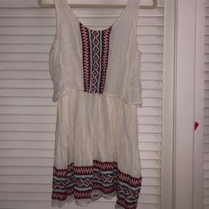TRIBAL PRINT FLOWY DRESS!